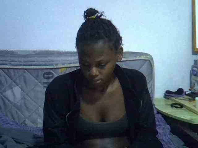 Sexybeiby1 webcam
