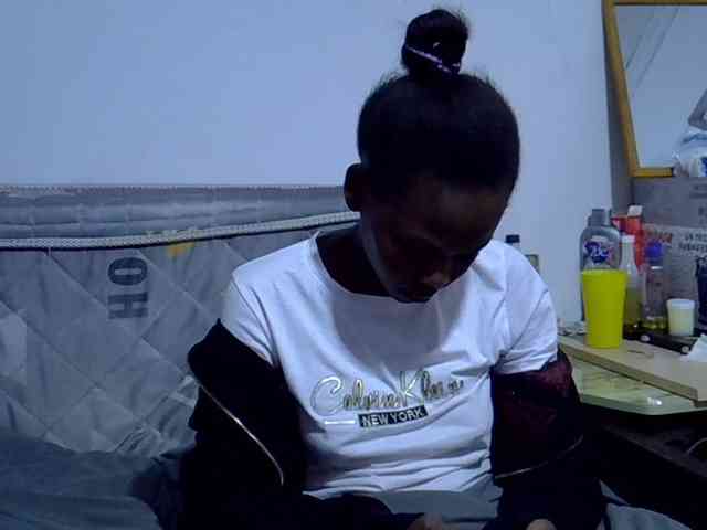 Sexybeiby1 webcam
