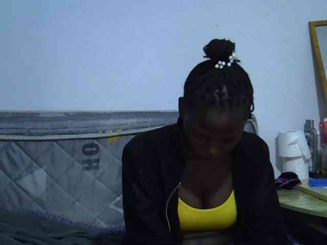 Sexybeiby1 webcam