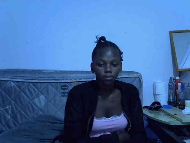 Sexybeiby1 webcam