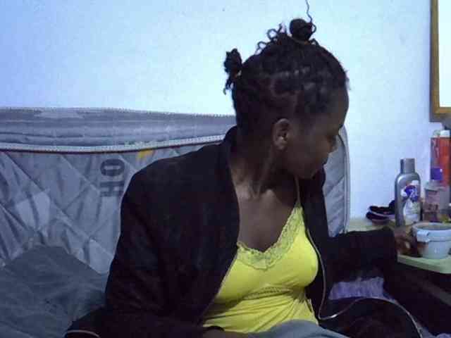 Sexybeiby1 webcam