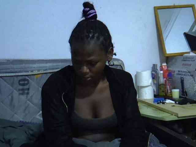 Sexybeiby1 webcam