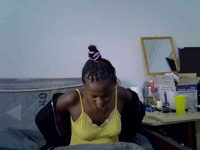 Sexybeiby1 webcam