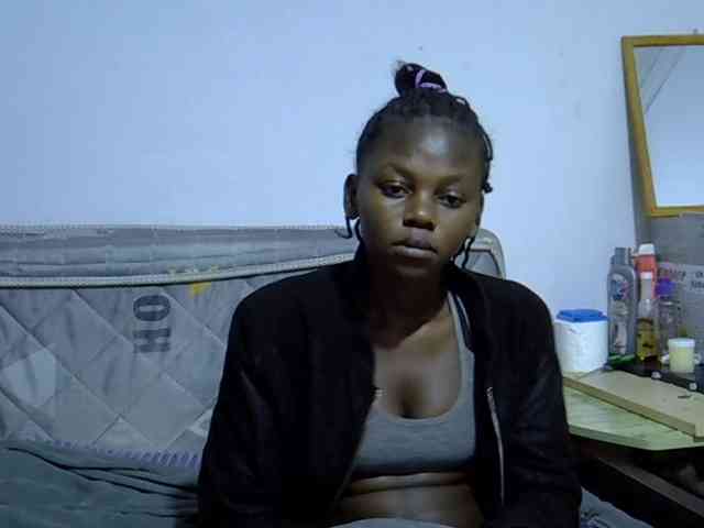 Sexybeiby1 webcam