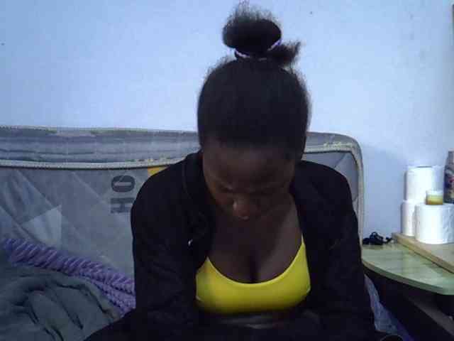Sexybeiby1 webcam