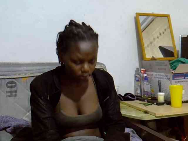 Sexybeiby1 webcam