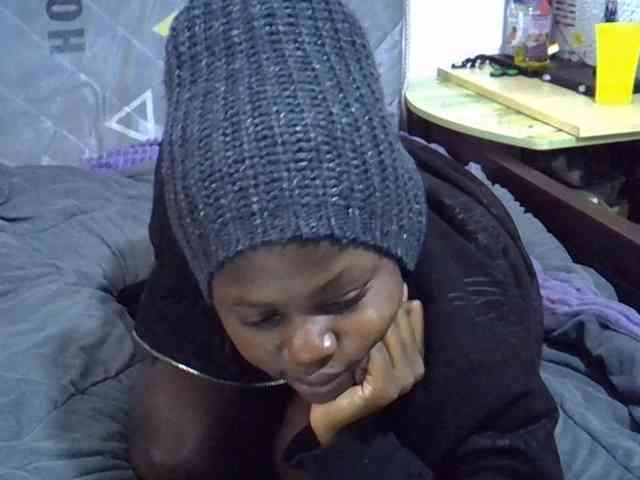 Sexybeiby1 webcam