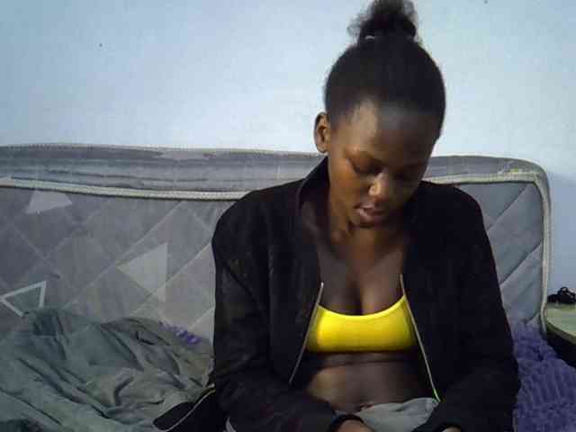 Sexybeiby1 webcam