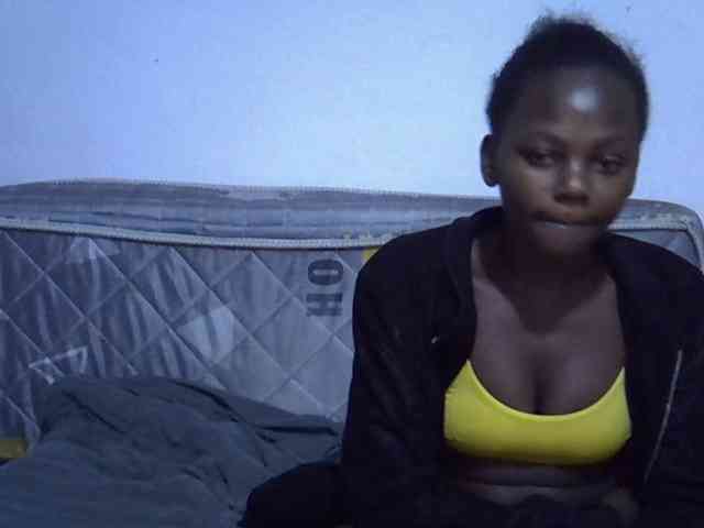 Sexybeiby1 webcam