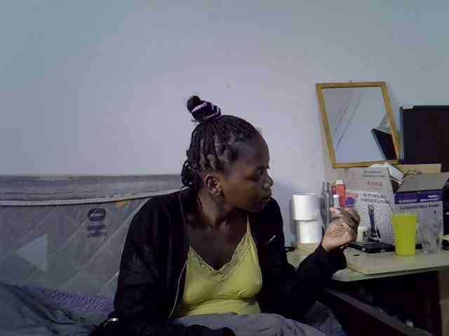 Sexybeiby1 webcam