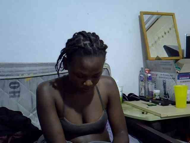 Sexybeiby1 webcam