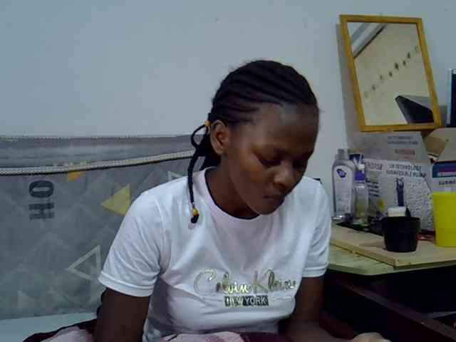 Sexybeiby1 webcam