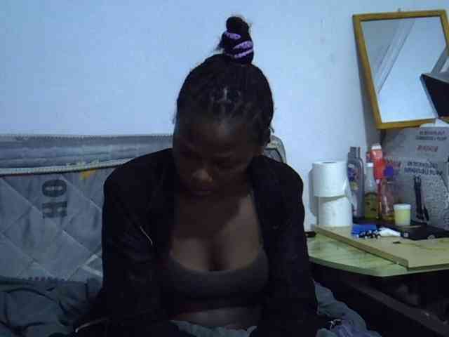 Sexybeiby1 webcam