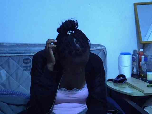 Sexybeiby1 webcam