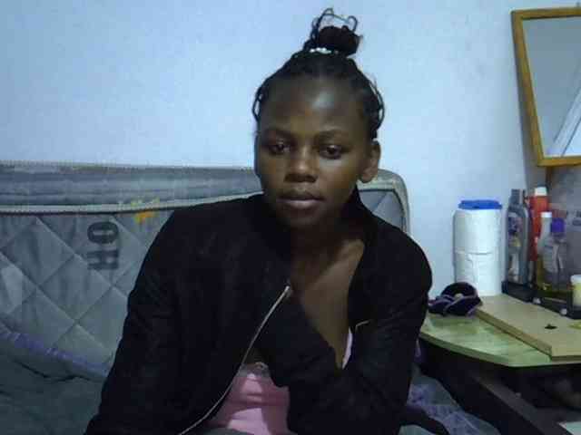 Sexybeiby1 webcam
