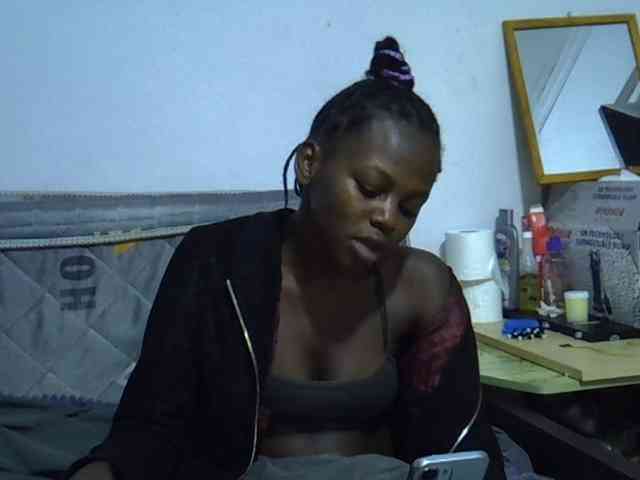 Sexybeiby1 webcam