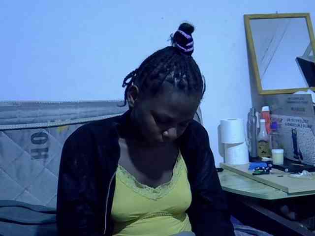 Sexybeiby1 webcam