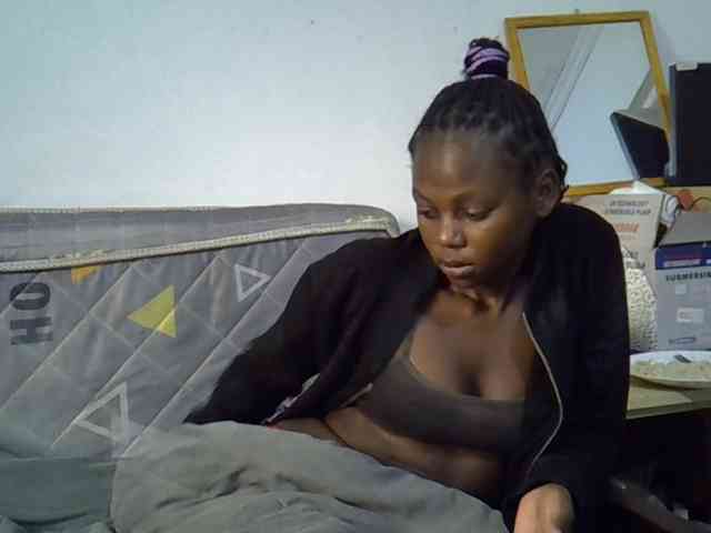 Sexybeiby1 webcam