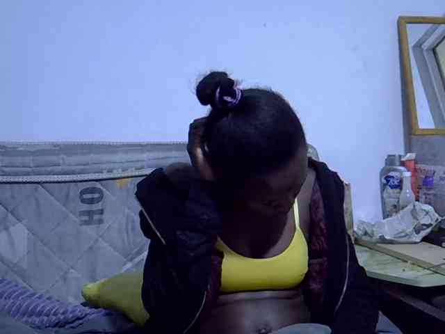 Sexybeiby1 webcam