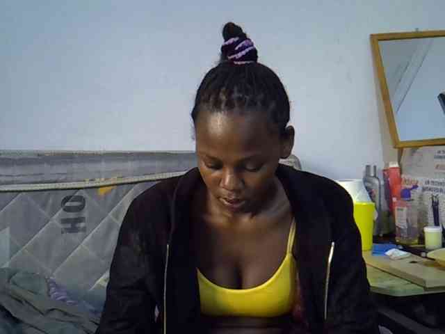 Sexybeiby1 webcam