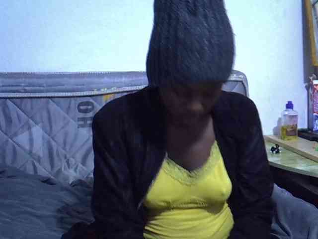Sexybeiby1 webcam
