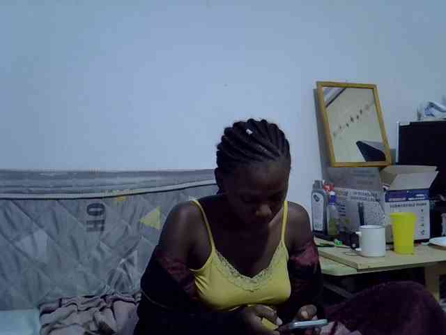 Sexybeiby1 webcam