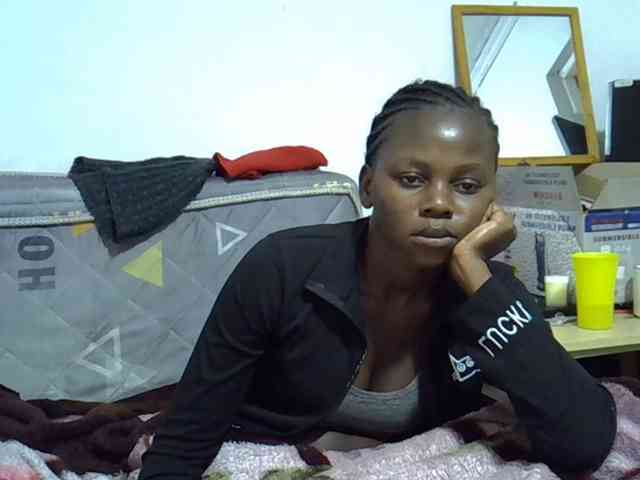 Sexybeiby1 webcam
