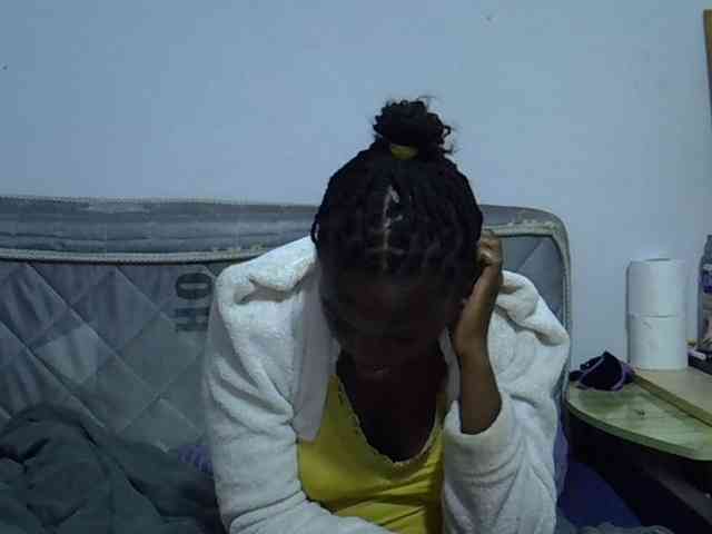 Sexybeiby1 webcam