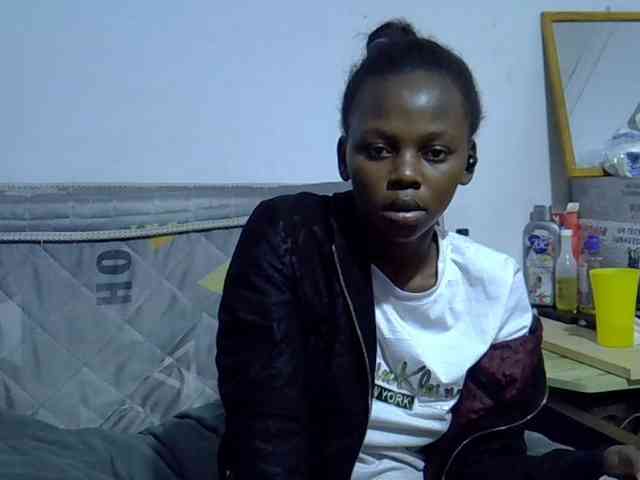 Sexybeiby1 webcam