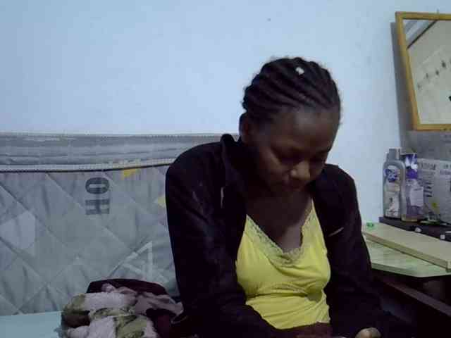 Sexybeiby1 webcam
