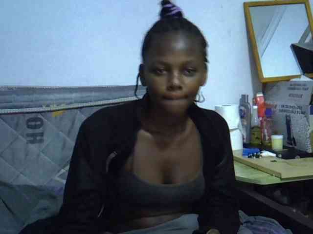 Sexybeiby1 webcam