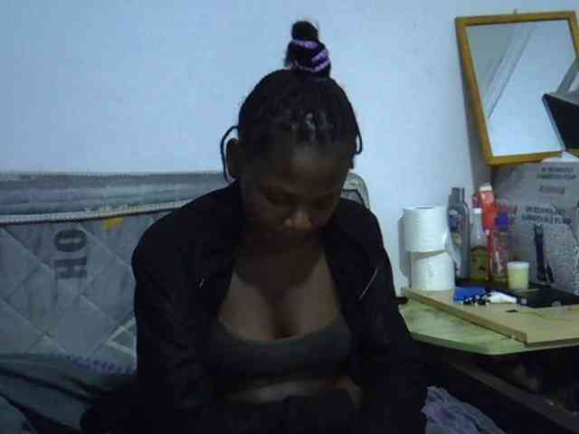 Sexybeiby1 webcam