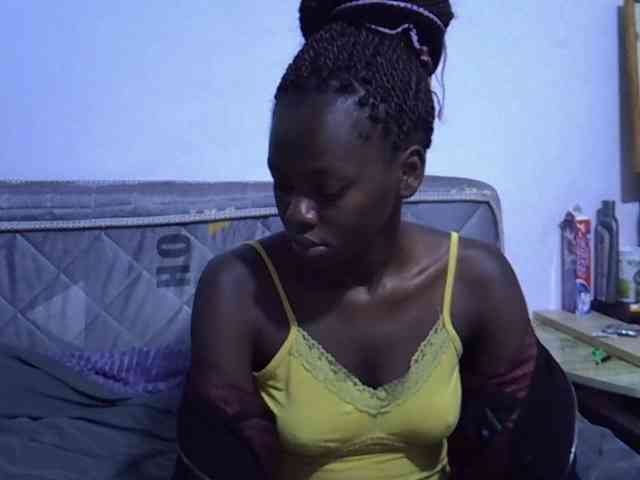 Sexybeiby1 webcam