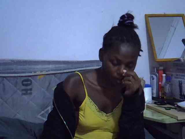 Sexybeiby1 webcam