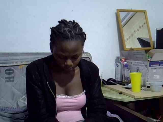 Sexybeiby1 webcam
