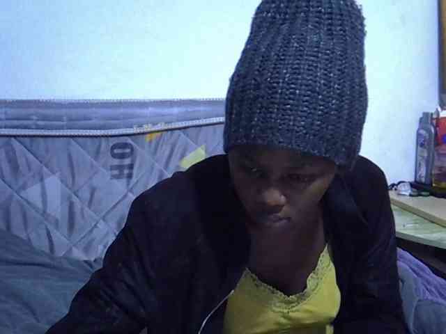 Sexybeiby1 webcam