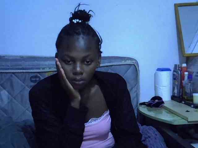 Sexybeiby1 webcam