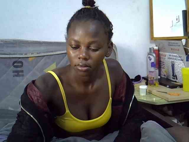 Sexybeiby1 webcam
