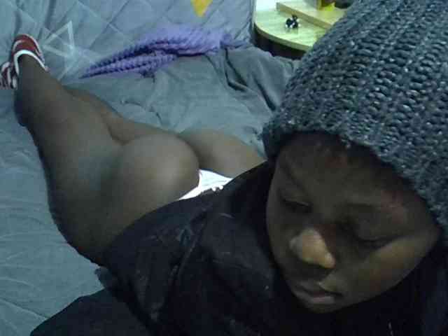 Sexybeiby1 webcam