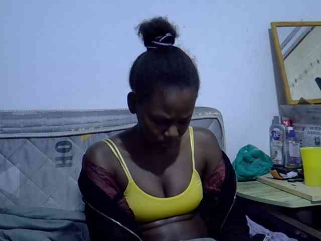 Sexybeiby1 webcam