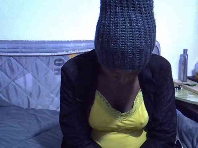 Sexybeiby1 webcam