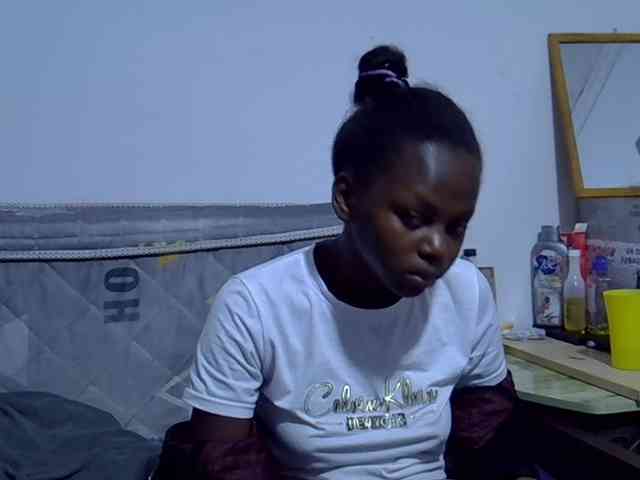 Sexybeiby1 webcam