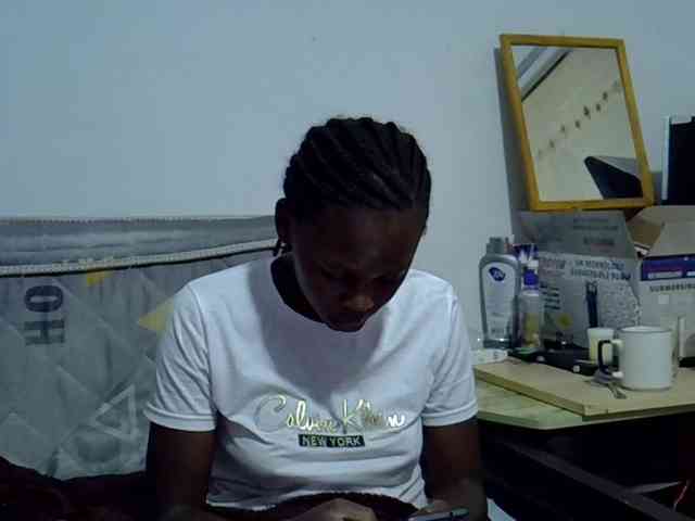 Sexybeiby1 webcam