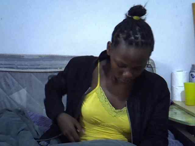 Sexybeiby1 webcam