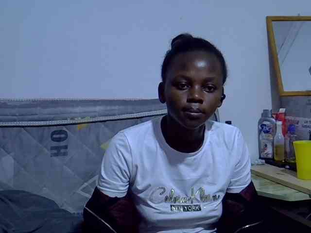 Sexybeiby1 webcam