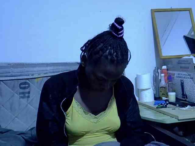 Sexybeiby1 webcam