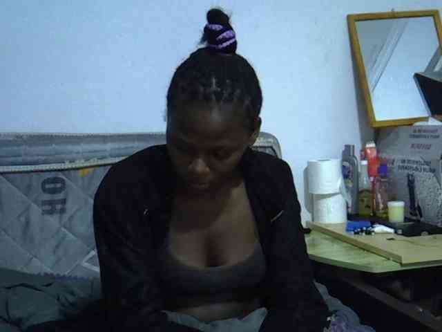 Sexybeiby1 webcam