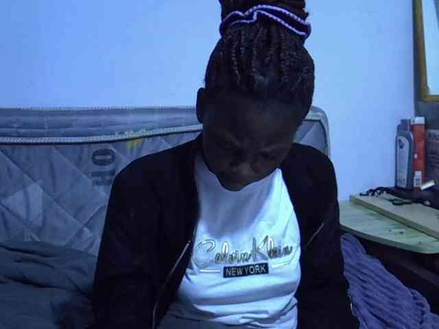 Sexybeiby1 webcam