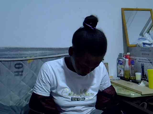Sexybeiby1 webcam