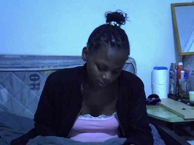 Sexybeiby1 webcam